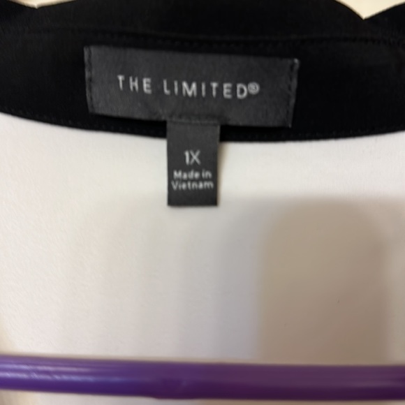 The Limited. Blouse black & white. NWOT never worn. 1X - Picture 3 of 3
